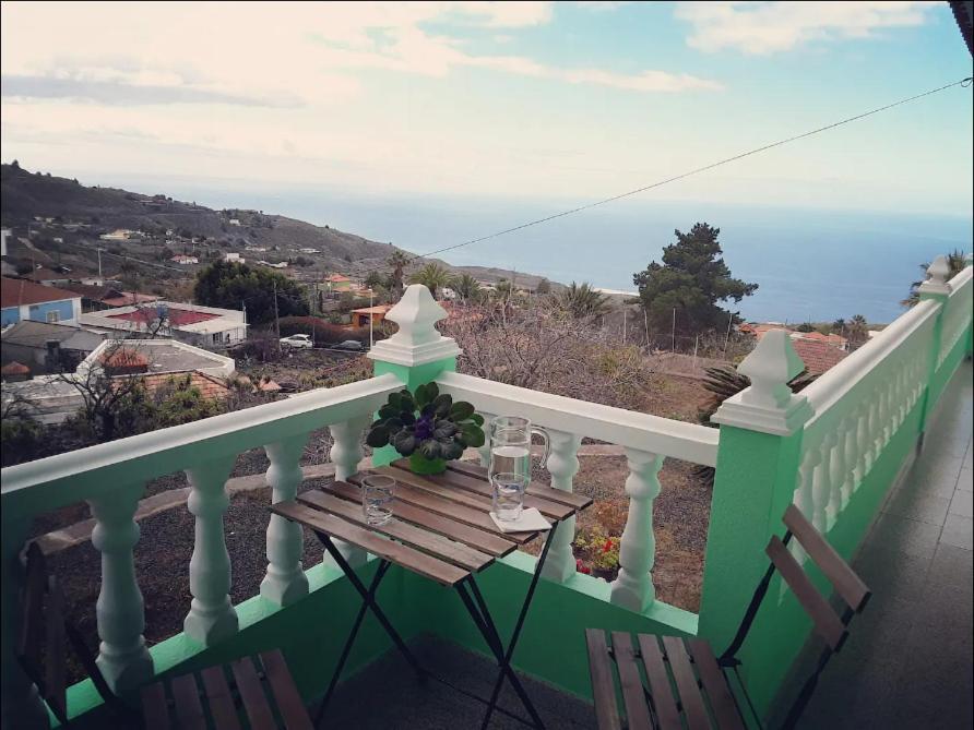 Sea And Mountain View Apartment Los Llanos De Aridane Buitenkant foto